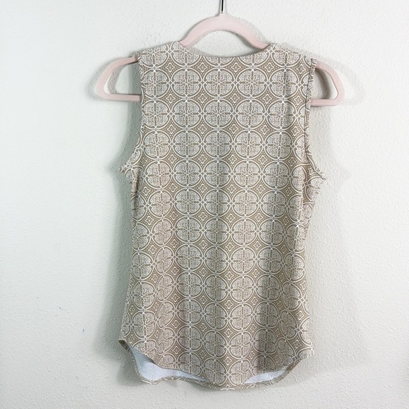 Jude Connally Ali Sleeveless Top Blouse in Beige and White size Small - Picture 2 of 7
